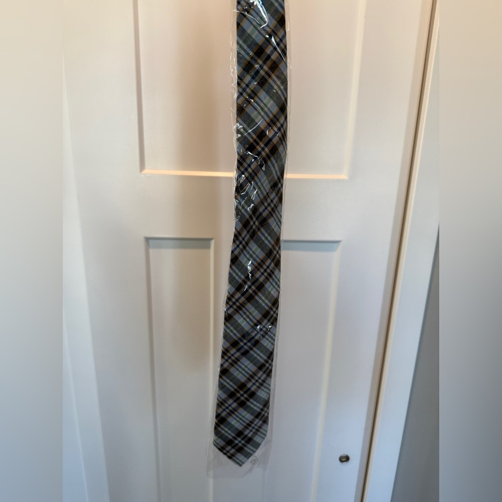 NWT-Charles Tyrwhitt-Blue, Green, and Gold Classic Linen Silk Check Tie